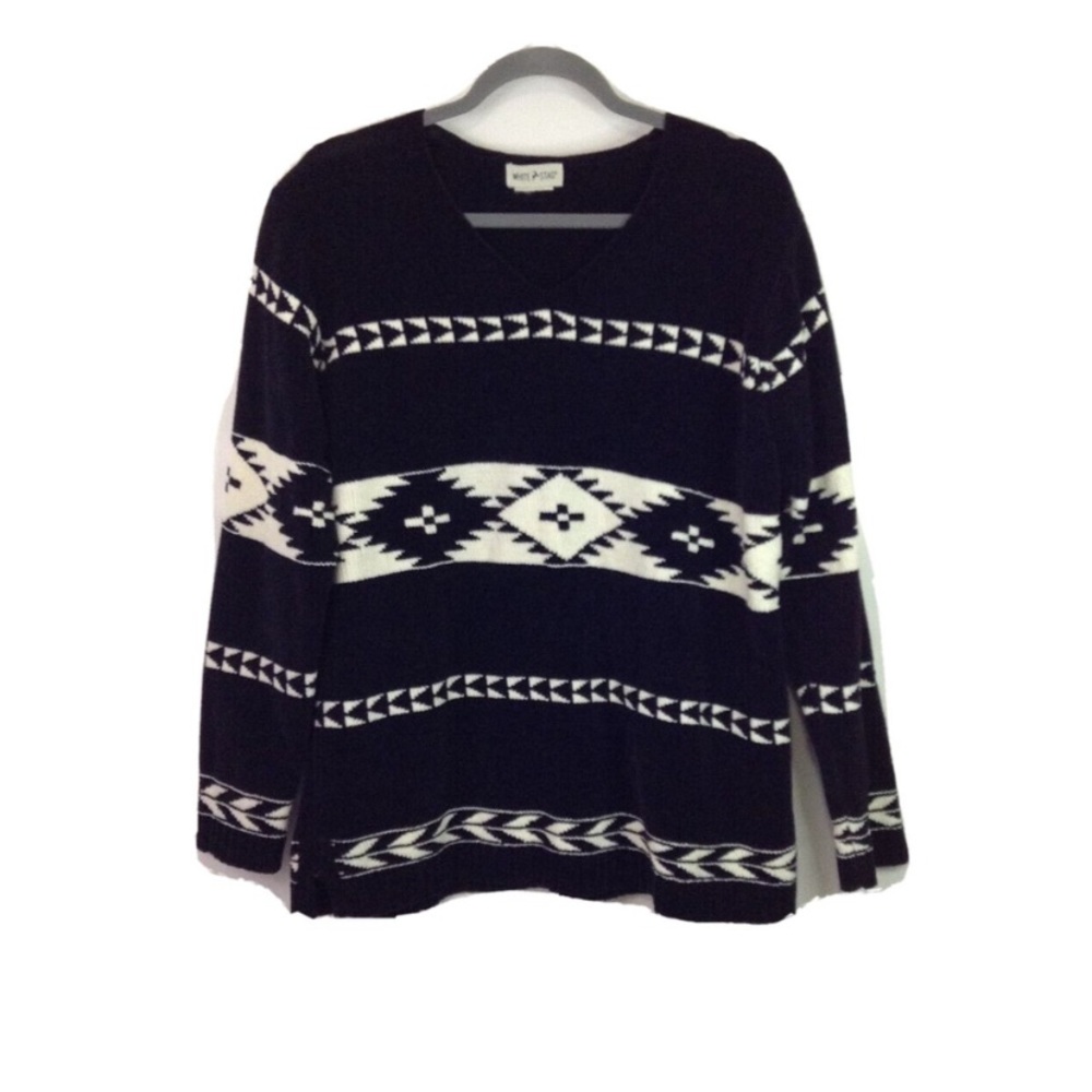 White Stag | 80s Aztec black and white soft sweater | size small
